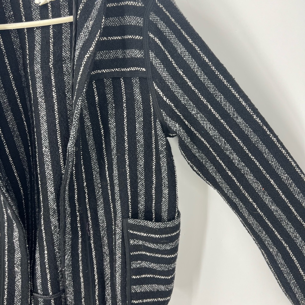 Gap Wool Blend Hook Eye Closure, Patch Pocket, Sh… - image 5